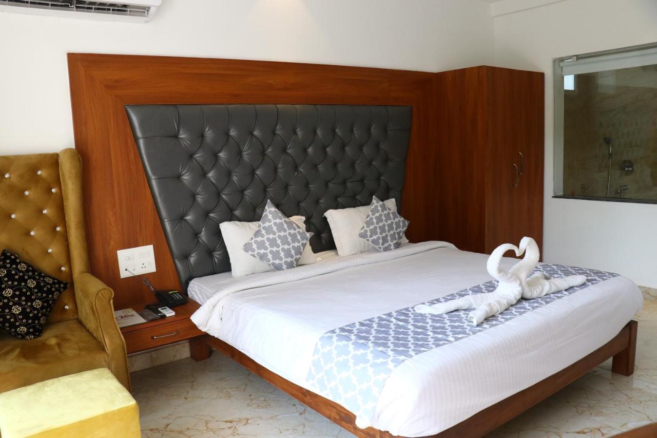 La Vera Boutique Hotel, Мандрем Екстериор снимка